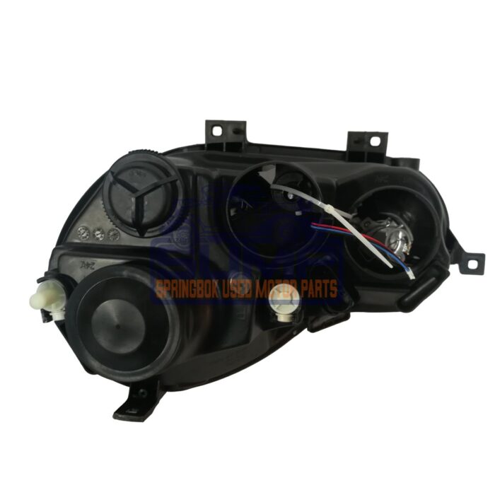 Headlamp Volkswagen Polo 02 - 04 Rh - Image 2