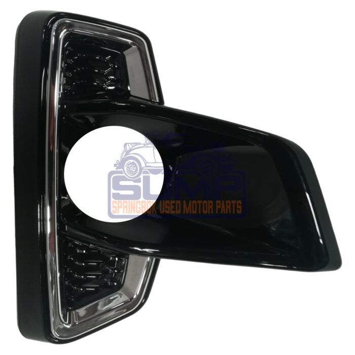 Bumper Grill Hilux GD6 18 - 20 (+ Hole With Chrome TRIM)