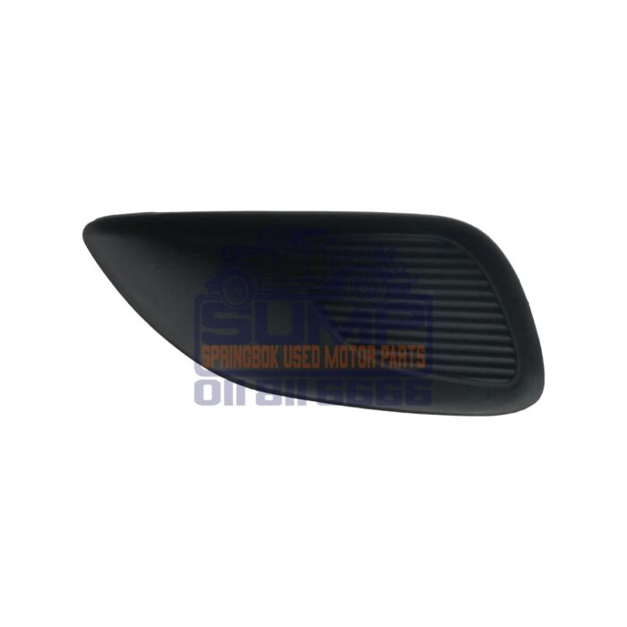 Bumper Grill Yaris Sed 05 - 12 (- HOLE)