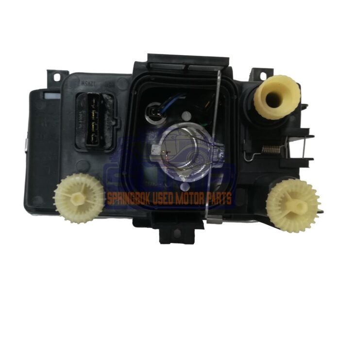 Headlamp Volkswagen Polo 96 - 00 Sq Plug Lh - Image 2