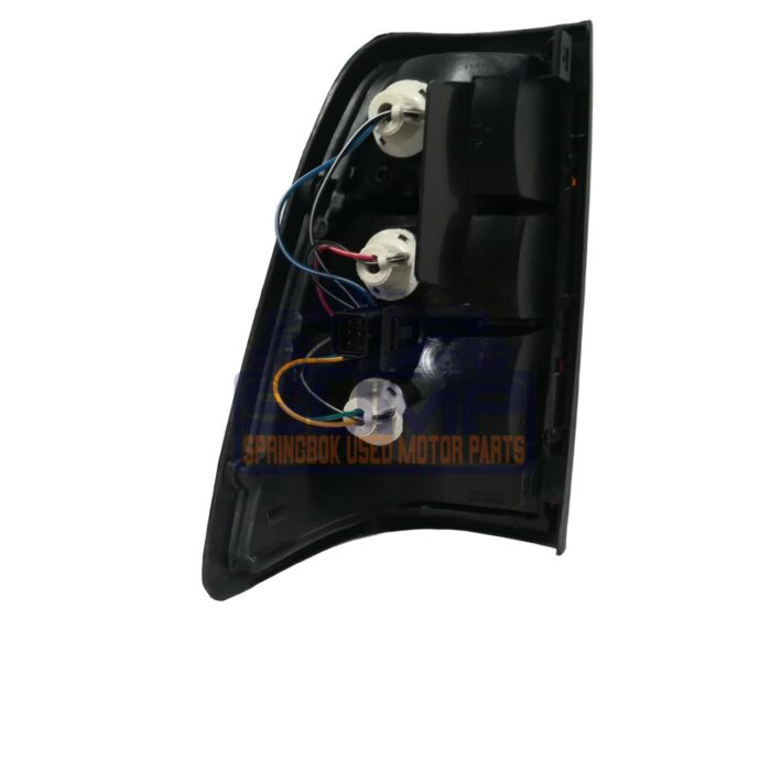 Tail Lamp + Socket Isuzu Kb 97 - 01 Ldv Rh - Image 2