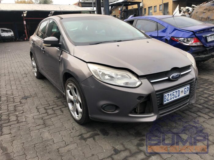 FORD FOCUS 1 . 6 Ti VCT AMBIENTE GRAY 2012 ( 29911 ) - Image 2