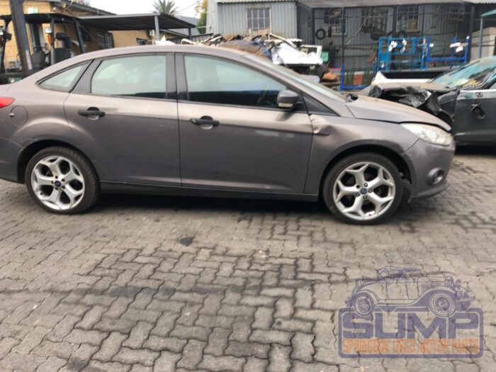FORD FOCUS 1 . 6 Ti VCT AMBIENTE GRAY 2012 ( 29911 ) - Image 3