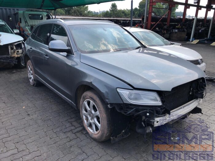 AUDI , Q 5 2 . 0 TDI S QUATTRO , GRAY , 2013 ( 30462 ) - Image 2
