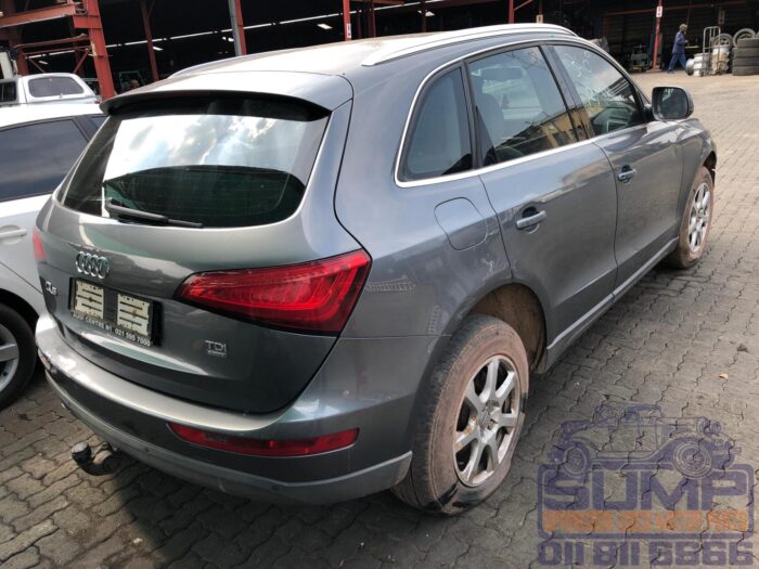 AUDI , Q 5 2 . 0 TDI S QUATTRO , GRAY , 2013 ( 30462 ) - Image 4