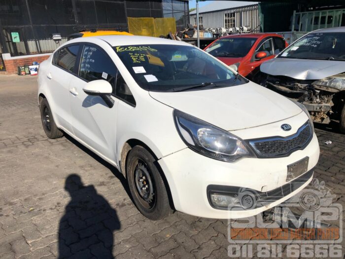 KIA , RIO 1 . 4 TEC 4 DR , WHITE , 2014 ( 30483 ) - Image 2