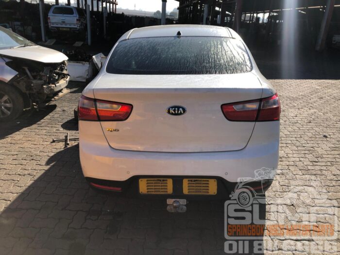 KIA , RIO 1 . 4 TEC 4 DR , WHITE , 2014 ( 30483 ) - Image 5