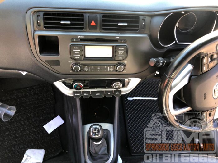 KIA , RIO 1 . 4 TEC 4 DR , WHITE , 2014 ( 30483 ) - Image 10