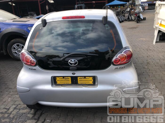 TOYOTA , AYGO 1 . 0 FRESH 3 DR , SILVER , 2011 ( 30495 ) - Image 5
