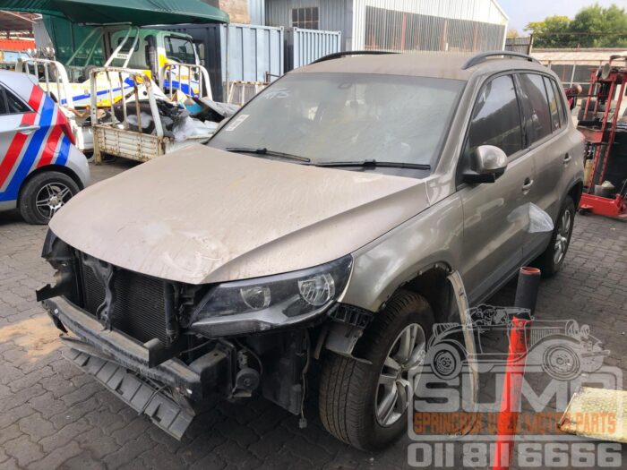 VOLKSWAGEN , TIGUAN 2 . 0 TSI TREN - FUN 4 MOT DSG ( 11 KW ) , GOLD , 2016 ( 30498 ) - Image 8