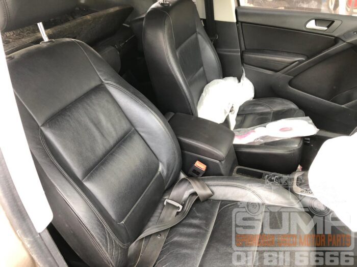 VOLKSWAGEN , TIGUAN 2 . 0 TSI TREN - FUN 4 MOT DSG ( 11 KW ) , GOLD , 2016 ( 30498 ) - Image 10