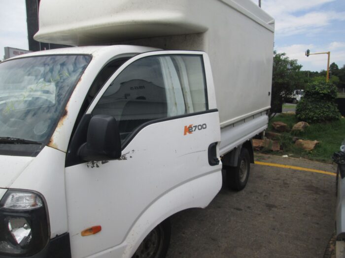 KIA , K 2700 WORKHORSE P / U S / C , WHITE , 2016 ( 29269 ) - Image 4