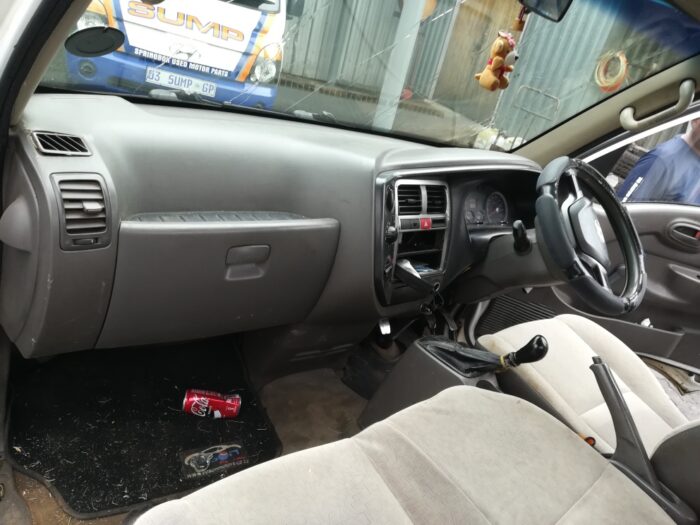 HYUNDAI , H 100 2 . 6 D F / C D / S , WHITE , 2014 ( 29360 ) - Image 10