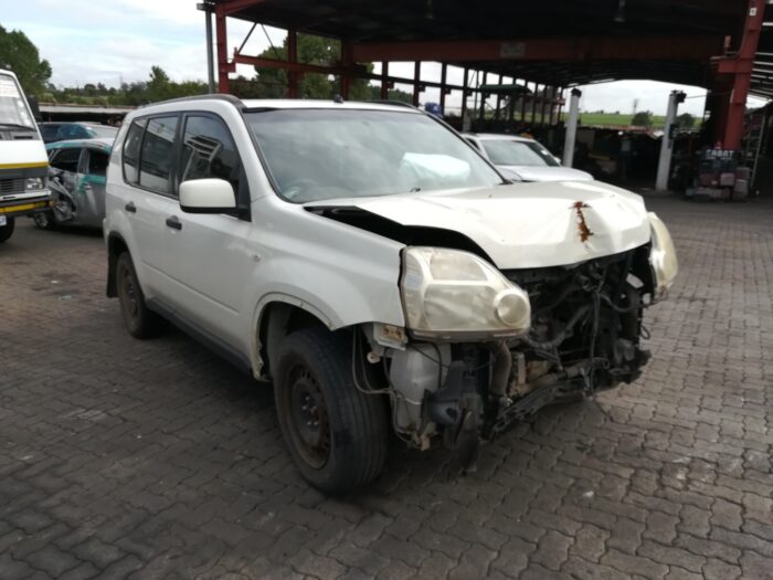 NISSAN , X TRAIL 2 . 0 D XE 4 X 2 ( R 66 ) , WHITE , 2009 ( 29337 ) - Image 2