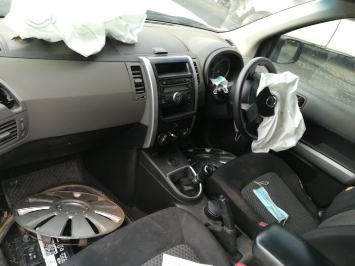 NISSAN , X TRAIL 2 . 0 D XE 4 X 2 ( R 66 ) , WHITE , 2009 ( 29337 ) - Image 10