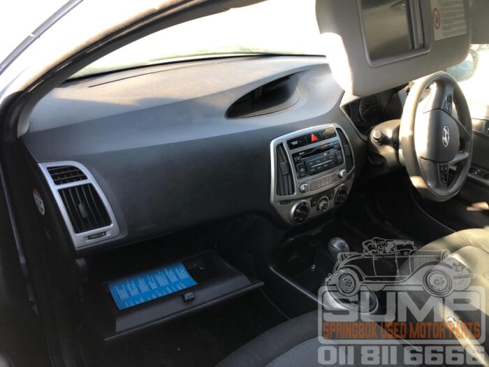 HYUNDAI , i 20 1 . 4 FLUID , BLUE , 2014 ( 30539 ) - Image 9