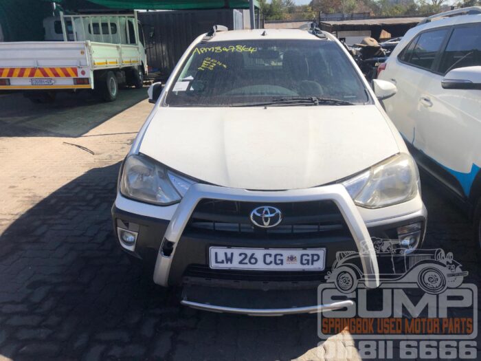 TOYOTA , ETIOS 1 . 5 Xs / SPRINT 5 DR , WHITE , 2013 ( 30554 )