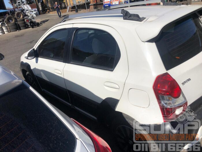 TOYOTA , ETIOS 1 . 5 Xs / SPRINT 5 DR , WHITE , 2013 ( 30554 ) - Image 7
