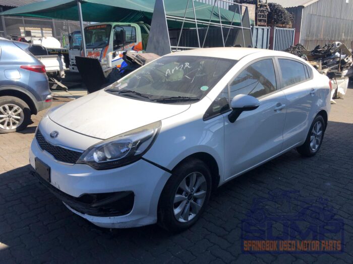 KIA , RIO 1 . 4 5 DR A / T , WHITE , 2016 ( 30080 ) - Image 8