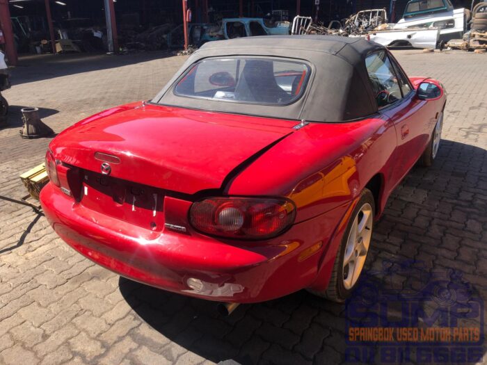 MAZDA , MX 5 1 . 8 i NB , RED , 2001 ( 30111 ) - Image 4