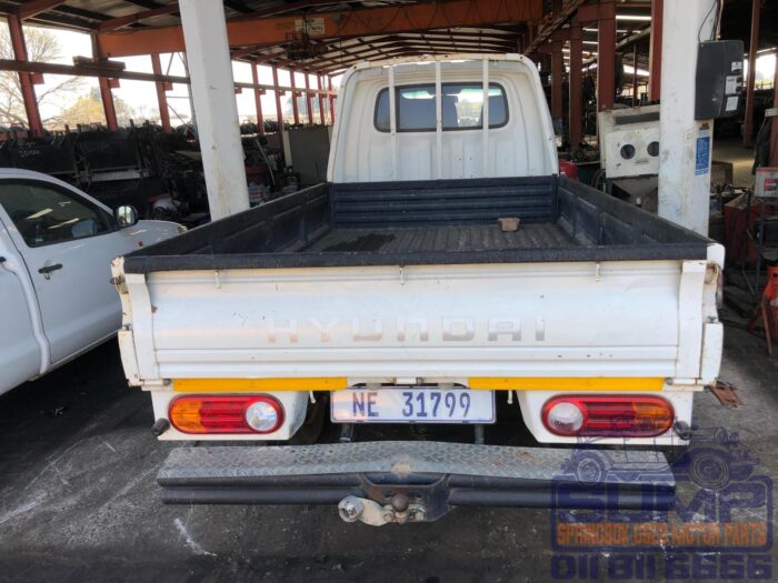 HYUNDAI , BAKKIE 2 . 6 I D P / C D / S , WHITE , 2009 ( 30169 ) - Image 5