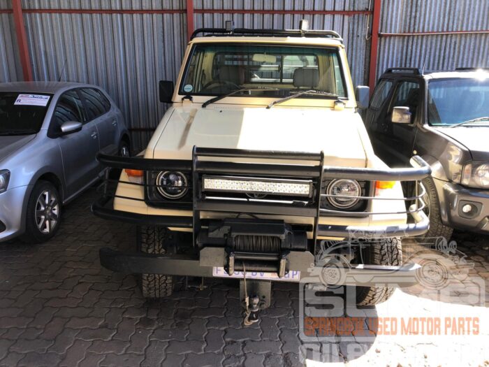 TOYOTA , LANDCRUISER DIESEL S / C , WHITE , 1997 ( 30718 )