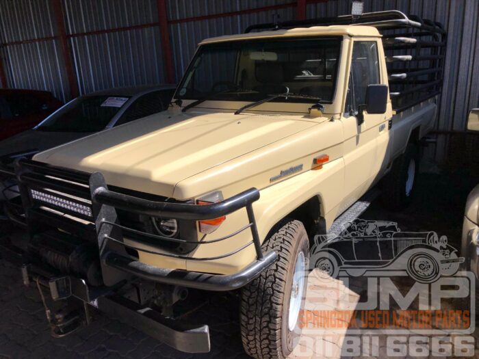 TOYOTA , LANDCRUISER DIESEL S / C , WHITE , 1997 ( 30718 ) - Image 7