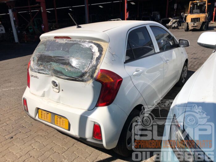 KIA PICANTO 1 . 0 LS WHITE 2015 ( 30722 ) - Image 4