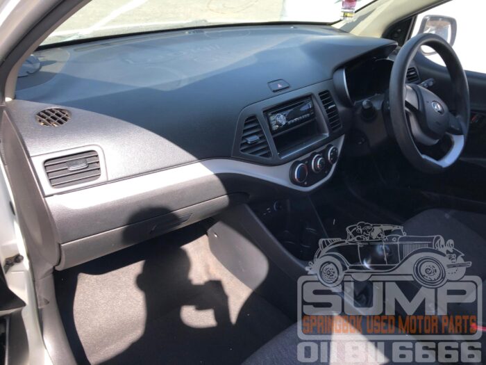 KIA PICANTO 1 . 0 LS WHITE 2015 ( 30722 ) - Image 9