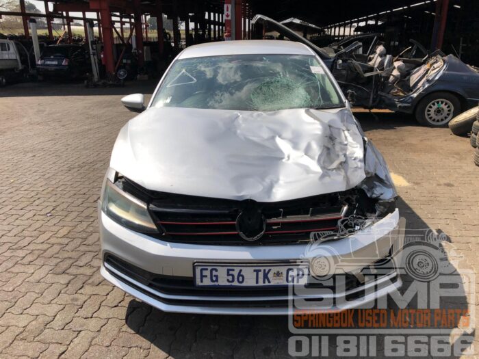 VOLKSWAGEN JETTA GP 1 . 6 CONCEPTLINE SILVER 2016 ( 30730 )