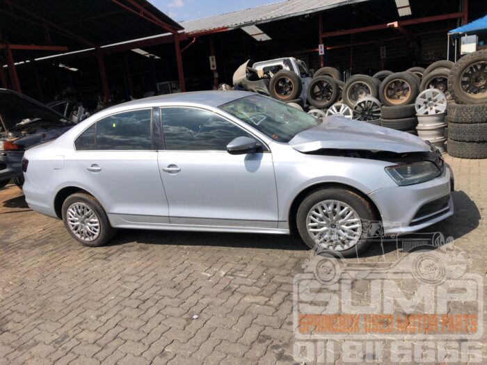 VOLKSWAGEN JETTA GP 1 . 6 CONCEPTLINE SILVER 2016 ( 30730 ) - Image 3