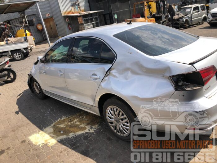 VOLKSWAGEN JETTA GP 1 . 6 CONCEPTLINE SILVER 2016 ( 30730 ) - Image 7