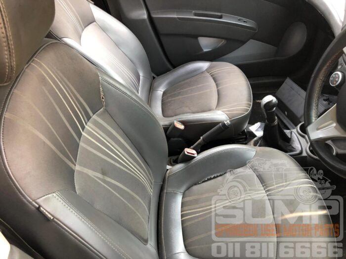CHEVROLET , SPARK 1 . 2 LS 5 DR , RED , 2015 ( 30748 ) - Image 6