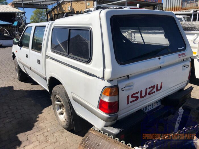 ISUZU , KB 320 LX 4 x 2 P / U D / C , WHITE , 2000 ( 30219 ) - Image 6