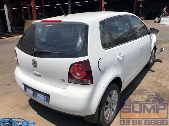 VOLKSWAGEN , POLO VIVO 1 . 4 ( 5 DR ) , WHITE , 2018 ( 30223 ) - Image 4