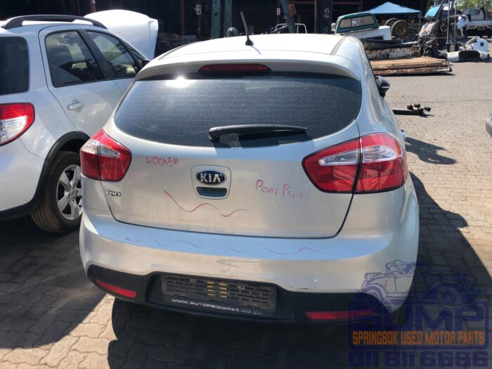 KIA RIO 1 . 4 5 DR GREY 2013 ( 30233 ) - Image 5