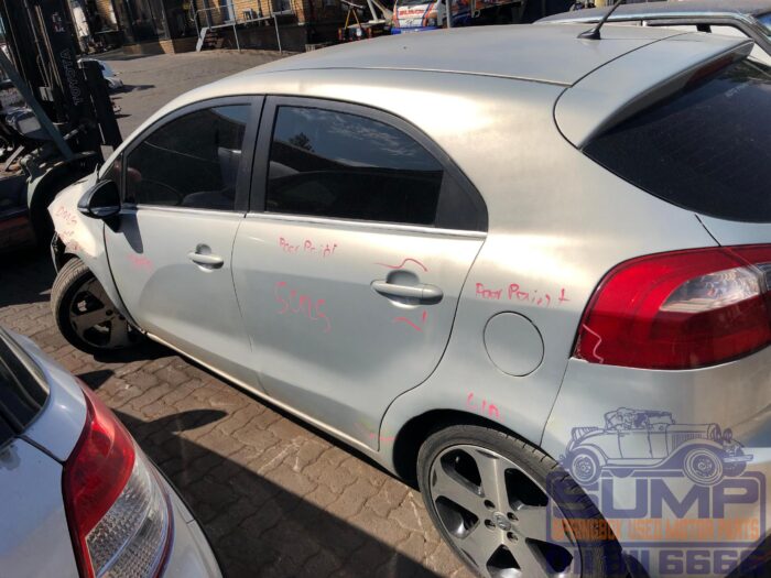 KIA RIO 1 . 4 5 DR GREY 2013 ( 30233 ) - Image 7
