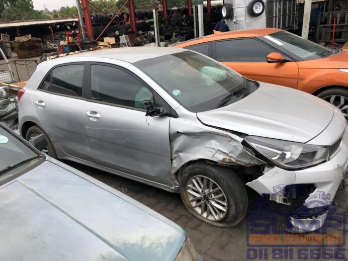 KIA , RIO 1 . 2 LS 5 Dr , SILVER , 2021 ( 30231 ) - Image 3