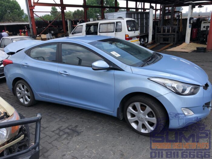 HYUNDAI , ELANTRA 1 . 8 GLS / EXECUTIVE A / T , BLUE , 2013 ( 30244 ) - Image 3