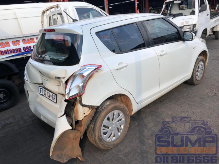 SUZUKI SWIFT 1 . 2 GL WHITE 2017 ( 30261 ) - Image 4