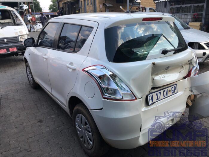SUZUKI SWIFT 1 . 2 GL WHITE 2017 ( 30261 ) - Image 6