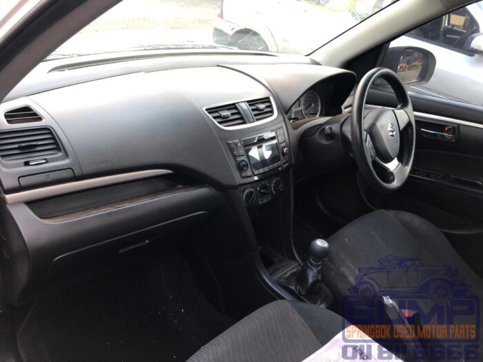 SUZUKI SWIFT 1 . 2 GL WHITE 2017 ( 30261 ) - Image 9