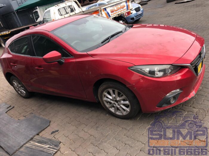 MAZDA , MAZDA 3 1 . 6 DYNAMIC 5 DR , RED , 2016 ( 30298 ) - Image 3