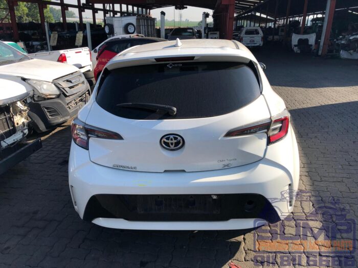 TOYOTA , COROLLA 1 . 2 T XS CVT ( 5 DR ) , WHITE , 2020 ( 30324 ) - Image 5