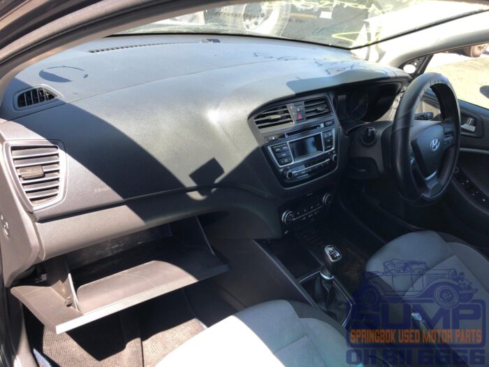 HYUNDAI , I 20 1 . 4 FLUID , GREY , 2016 ( 30327 ) - Image 9