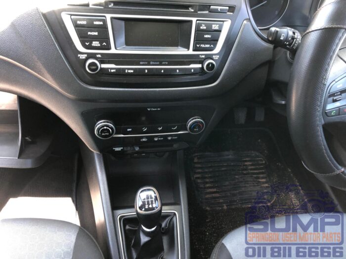 HYUNDAI , I 20 1 . 4 FLUID , GREY , 2016 ( 30327 ) - Image 10