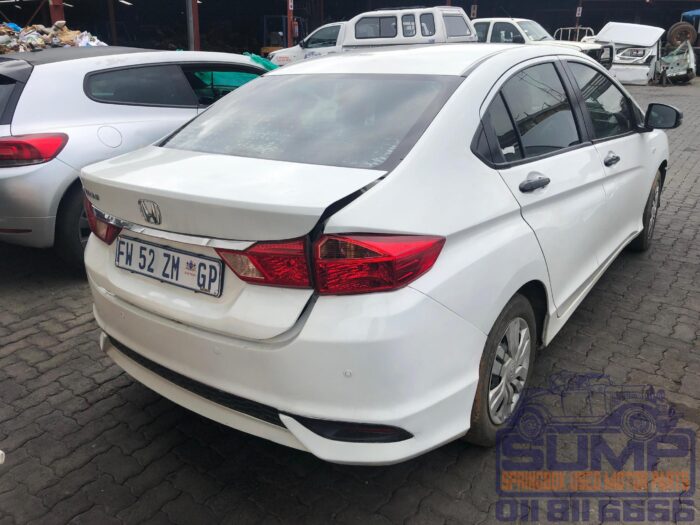 HONDA , BALLADE 1 . 5 TREND CVT , WHITE , 2017 ( 30344 ) - Image 4