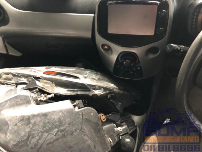 TOYOTA , AYGO 10 FRESH 5 DR , 2016 ( 30357 ) - Image 9
