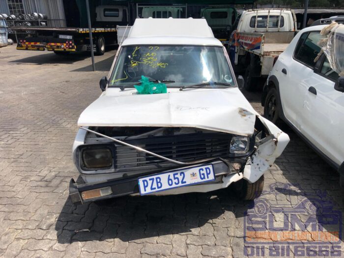 NISSAN , 1400 STD 5 SPEED ( 408 ) P / U S / C , WHITE , 2004 ( 30366 )