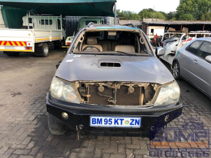 TOYOTA , FORTUNER 3 . 0 D - 4 D 4 X 4 , GOLD , 2008 ( 30360 )